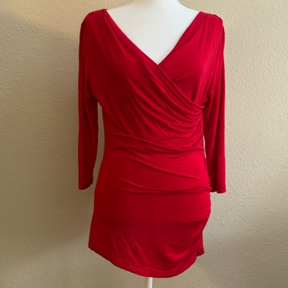 LK Bennet London sz M Red Solid Stretch Knit Blouse Tunic V Neckline